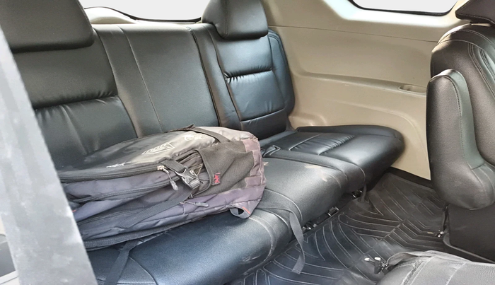 2020 Mahindra MARAZZO M 6 + 7 STR, Diesel, Manual, 85,141 km, interior