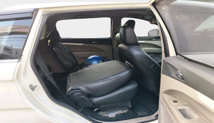 2020 Mahindra MARAZZO M 6 + 7 STR, Diesel, Manual, 85,141 km, interior