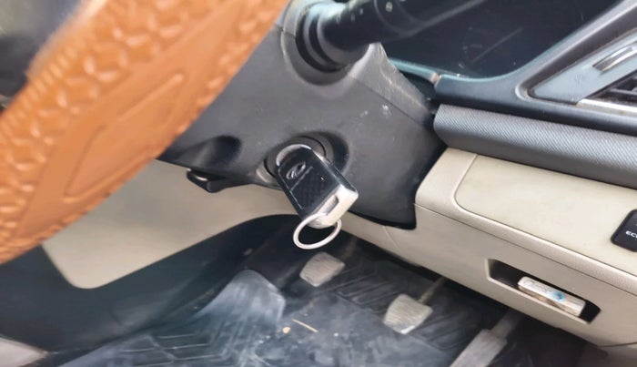 2020 Mahindra MARAZZO M 6 + 7 STR, Diesel, Manual, 85,141 km, interior