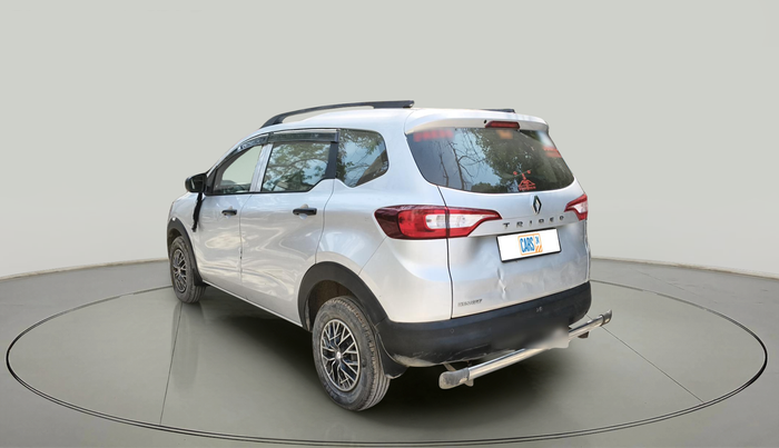 2023 Renault TRIBER RXE MT, Petrol, Manual, 27,331 km, exterior