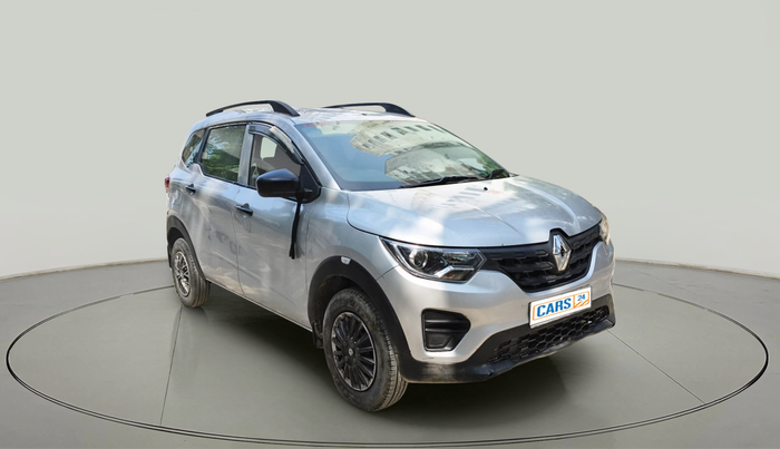2023 Renault TRIBER RXE MT, Petrol, Manual, 27,331 km, exterior