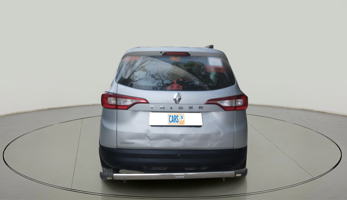 2023 Renault TRIBER RXE MT, Petrol, Manual, 27,331 km, exterior