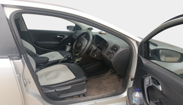 2019 Volkswagen Ameo COMFORTLINE 1.0L, Petrol, Manual, 1,20,082 km, interior