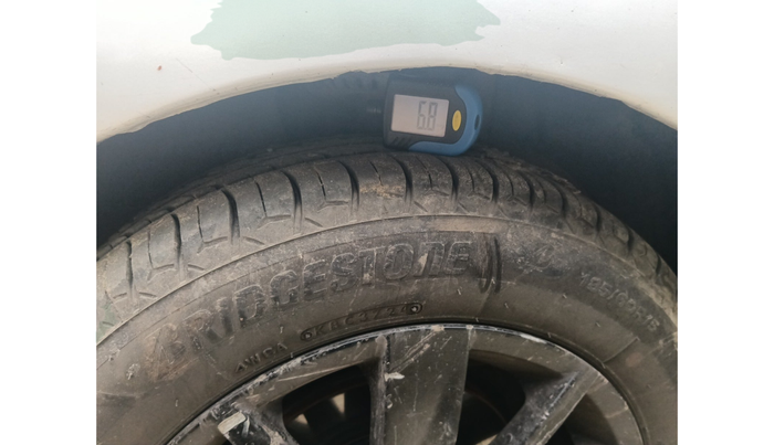 2019 Volkswagen Ameo COMFORTLINE 1.0L, Petrol, Manual, 1,20,082 km, tyre