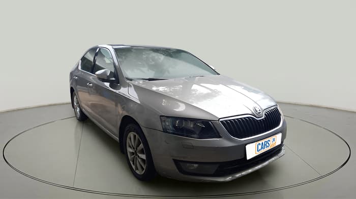2013 Skoda Octavia ELEGANCE 2.0 TDI AT, Diesel, Automatic, 1,22,620 km, exterior