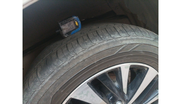 2021 Toyota Innova Crysta 2.4 ZX 7 STR, Diesel, Manual, 1,21,400 km, tyre