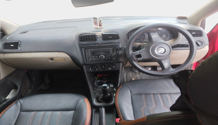 2012 Volkswagen Polo TRENDLINE 1.2L DIESEL, Diesel, Manual, 1,34,100 km, interior