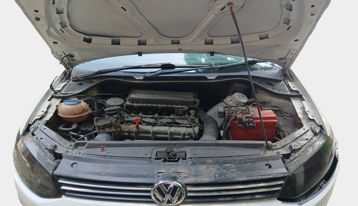 2011 Volkswagen Vento TRENDLINE 1.6, Petrol, Manual, 98,446 km, exterior