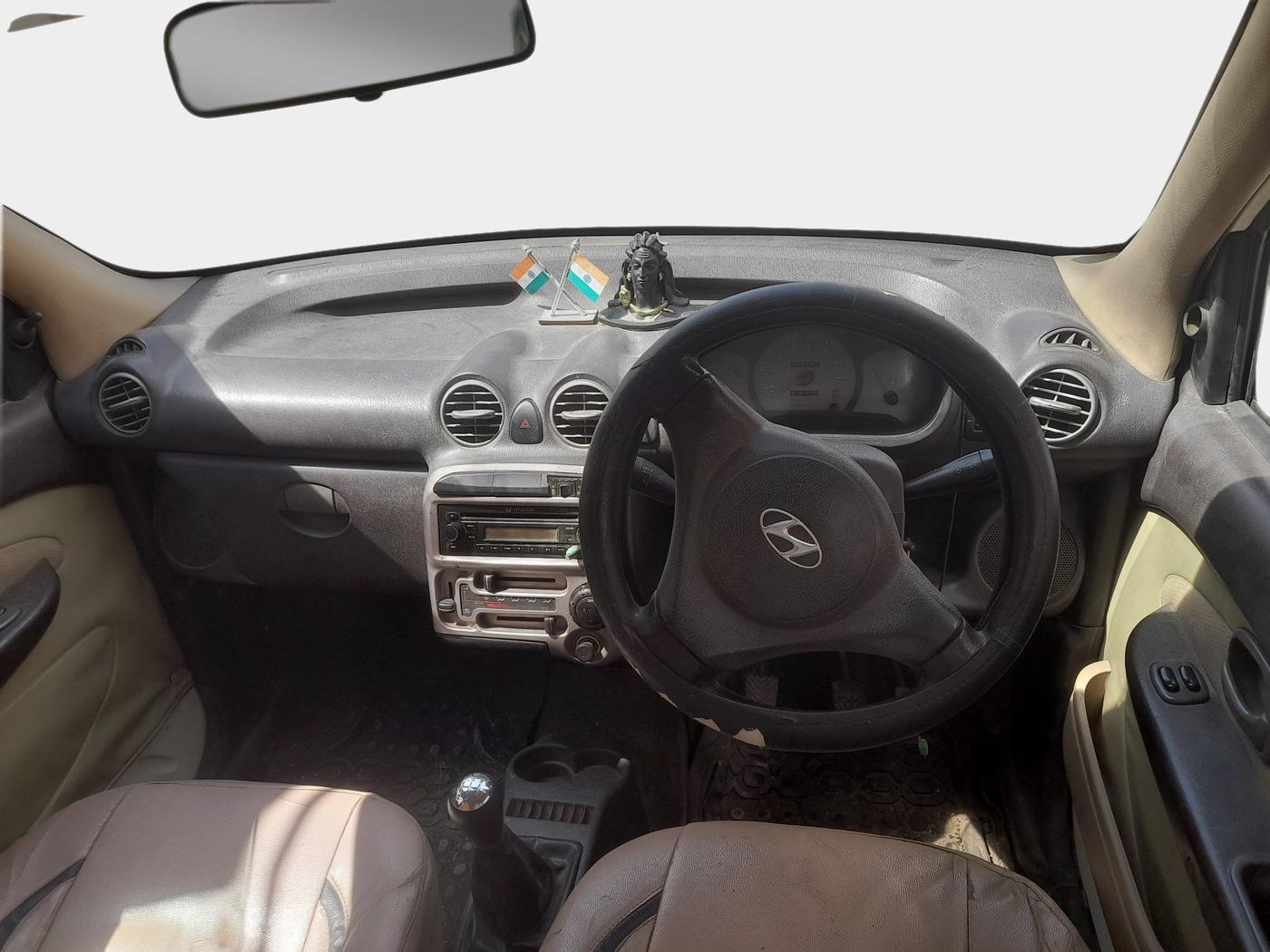 2010 Hyundai Santro Xing GLS, Petrol, Manual, 60,774 km, interior