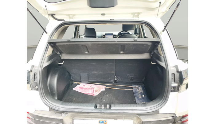 2022 Hyundai VENUE SX 1.2 PETROL, Petrol, Manual, 1,04,820 km, exterior