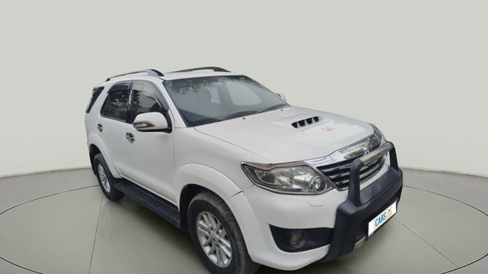 2012 Toyota Fortuner 3.0 4X2 AT, Diesel, Automatic, 1,55,596 km, exterior