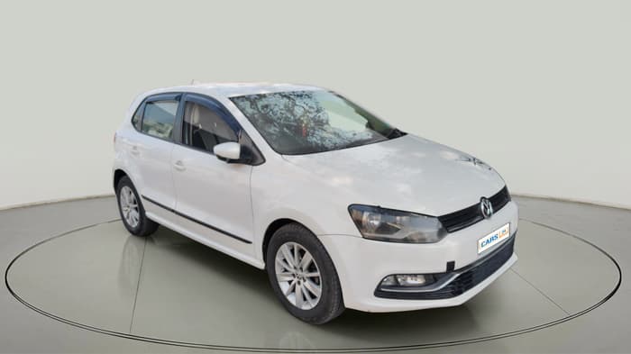 2015 Volkswagen Polo HIGHLINE1.5L, Diesel, Manual, 1,27,488 km, exterior