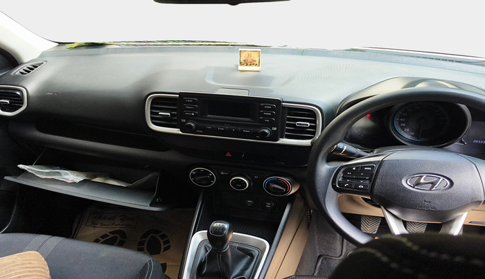2019 Hyundai VENUE S 1.2, Petrol, Manual, 38,334 km, interior