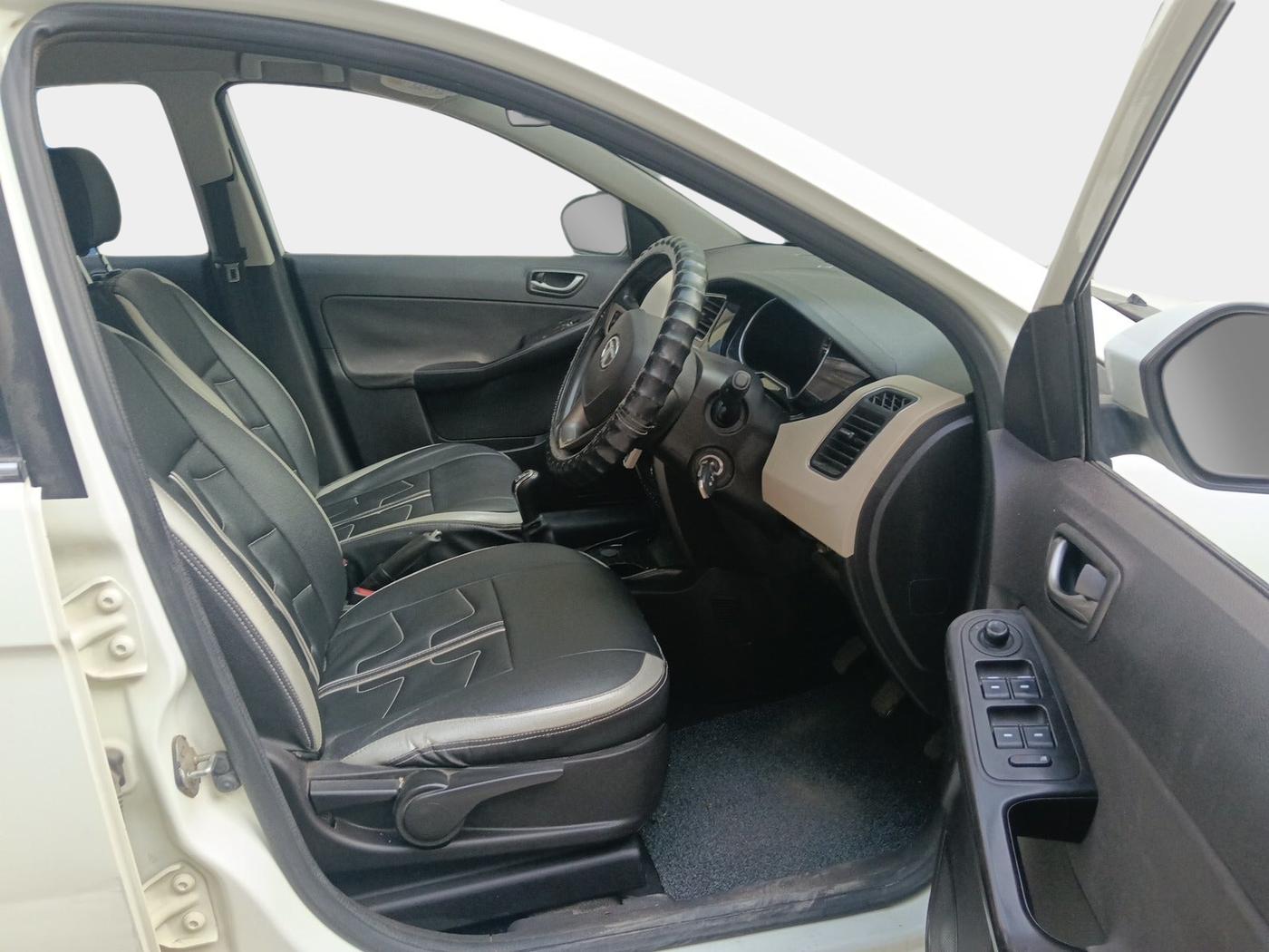 2015 Tata Zest XT PETROL, Petrol, Manual, 66,902 km, interior