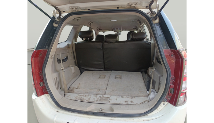 2017 Mahindra XUV500 W6, Diesel, Manual, 1,25,000 km, exterior