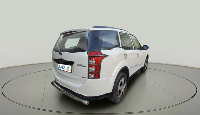2017 Mahindra XUV500 W6, Diesel, Manual, 1,25,000 km, exterior