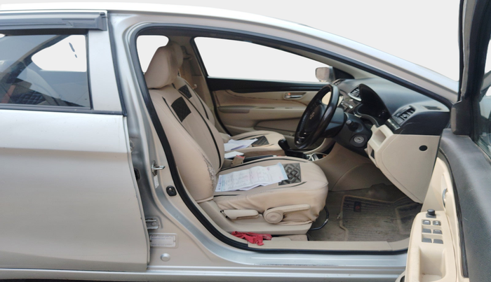 2014 Maruti Ciaz VDI +, Diesel, Manual, 1,34,352 km, interior