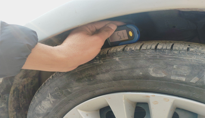 2014 Maruti Ciaz VDI +, Diesel, Manual, 1,34,352 km, tyre