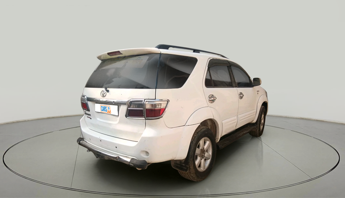 2011 Toyota Fortuner 3.0 4X4 MT, Diesel, Manual, 2,28,191 km, exterior