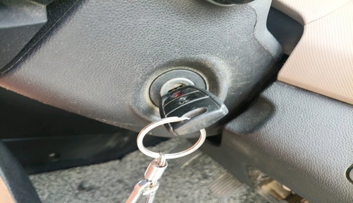 2016 Hyundai Grand i10 SPORTZ 1.2 KAPPA VTVT, Petrol, Manual, 1,41,437 km, interior