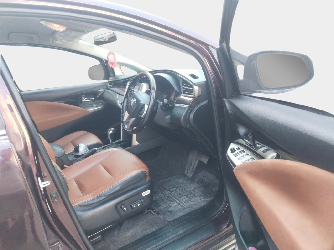 2016 Toyota Innova Crysta 2.8 ZX AT 7 STR, Diesel, Automatic, 87,950 km, interior