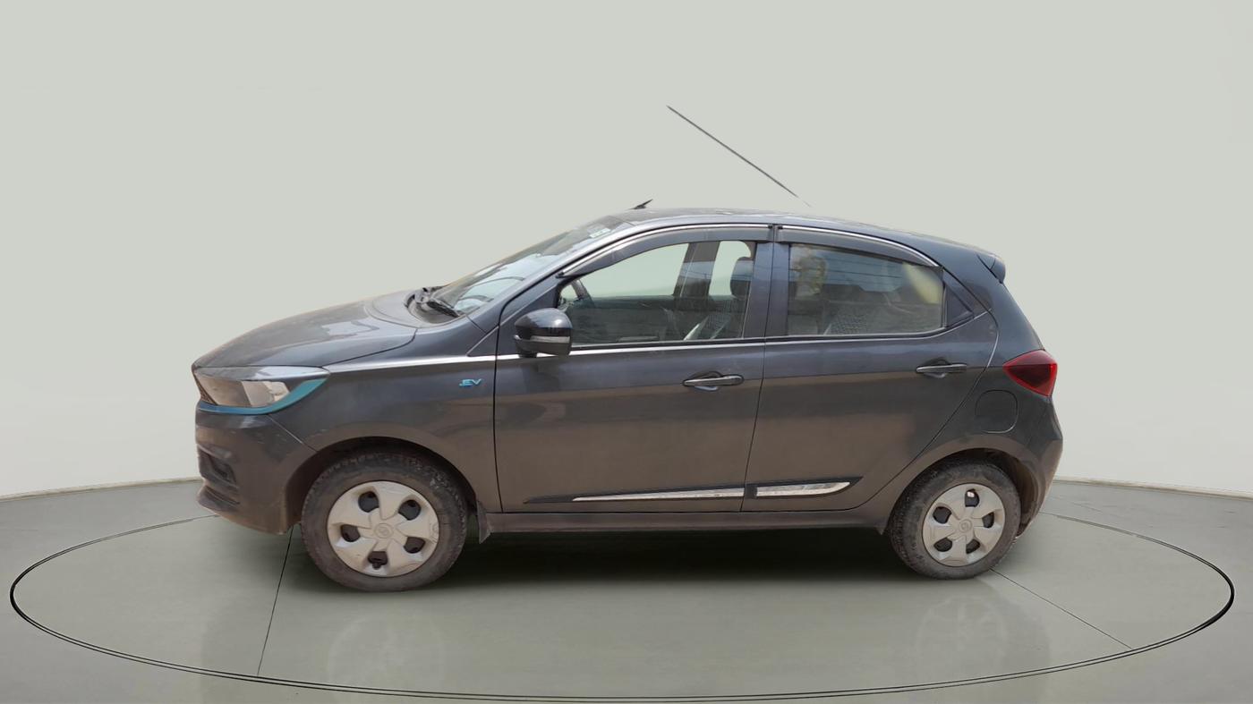 2023 Tata TIAGO EV XT MEDIUM RANGE, Electric, Automatic, 19,634 km, exterior