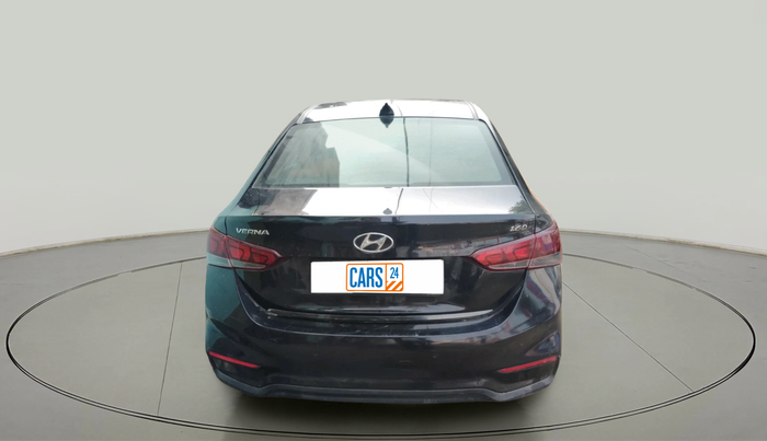 2018 Hyundai Verna 1.6 EX CRDI, Diesel, Manual, 96,975 km, exterior
