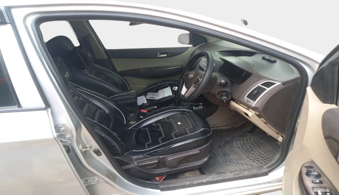 2011 Hyundai i20 ASTA 1.2, Petrol, Manual, 76,865 km, interior