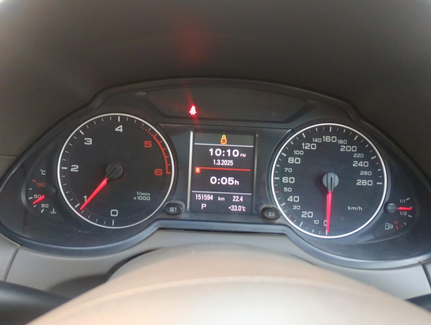 2012 Audi Q5 2.0 TDI PREMIUM, Diesel, Automatic, 1,51,594 km, interior