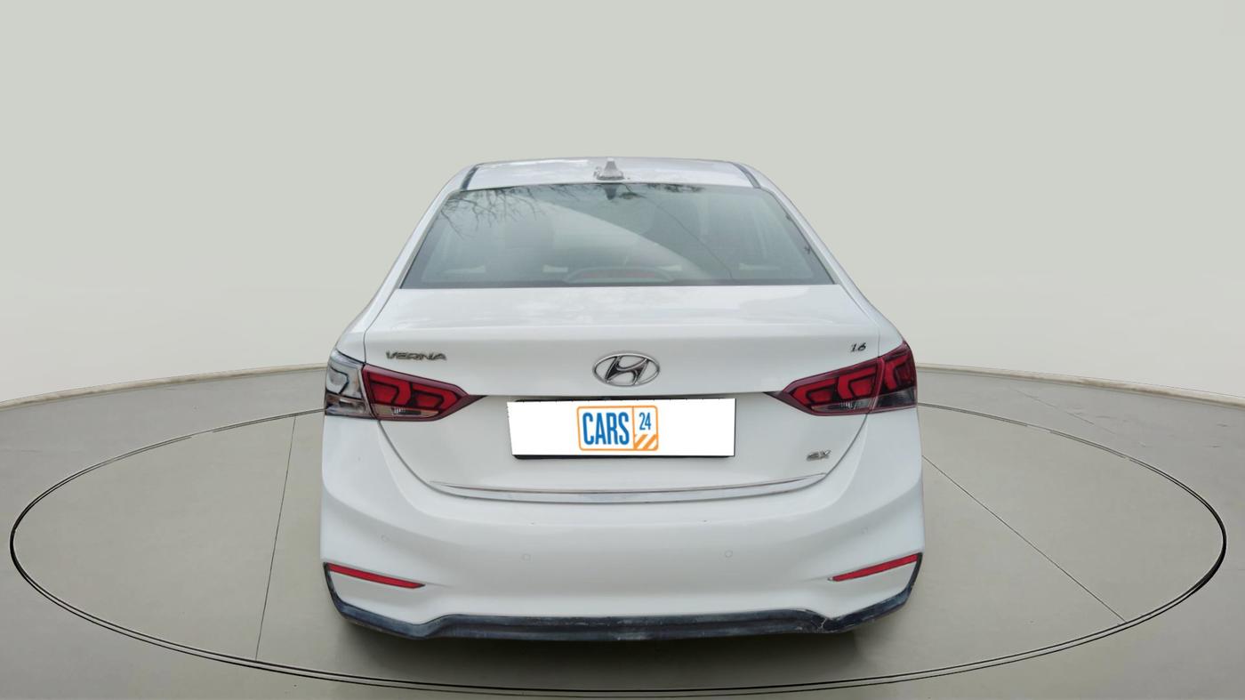 2018 Hyundai Verna 1.6 VTVT SX, Petrol, Manual, 36,156 km, exterior
