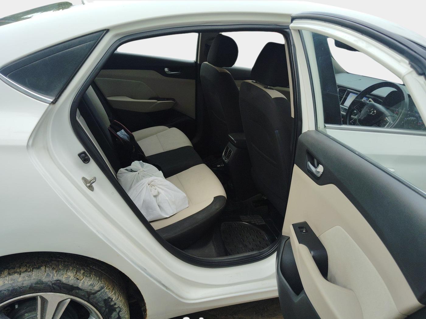 2018 Hyundai Verna 1.6 VTVT SX, Petrol, Manual, 36,156 km, interior