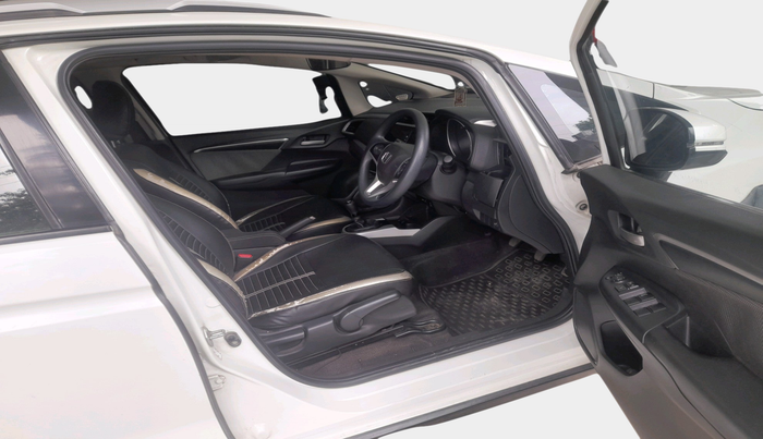 2017 Honda WR-V 1.5L I-DTEC VX MT, Diesel, Manual, 41,624 km, interior