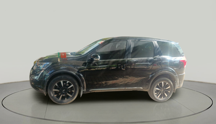 2020 Mahindra XUV500 W11, Diesel, Manual, 1,01,638 km, exterior
