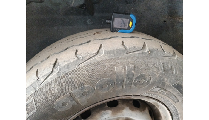 2013 Tata Sumo Gold LX, Diesel, Manual, 80,663 km, tyre