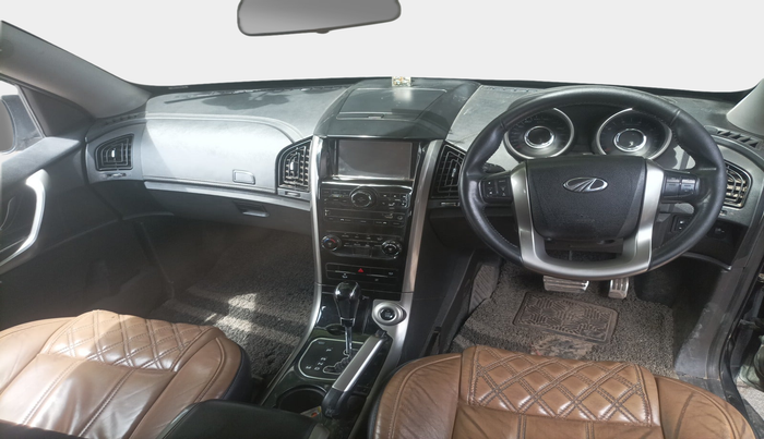 2019 Mahindra XUV500 W11, Diesel, Manual, 82,416 km, interior