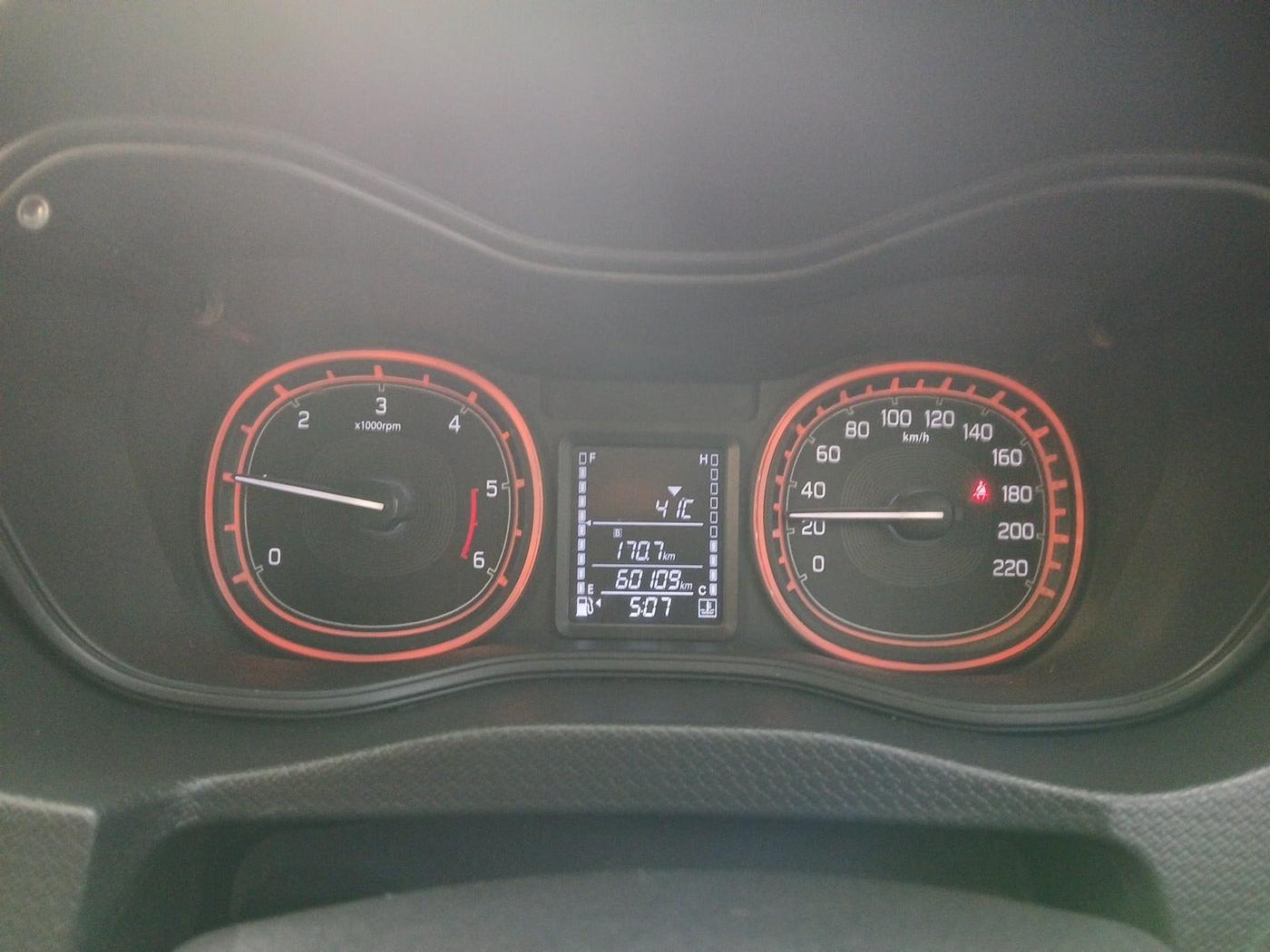 2018 Maruti Vitara Brezza ZDI, Diesel, Manual, 60,109 km, interior