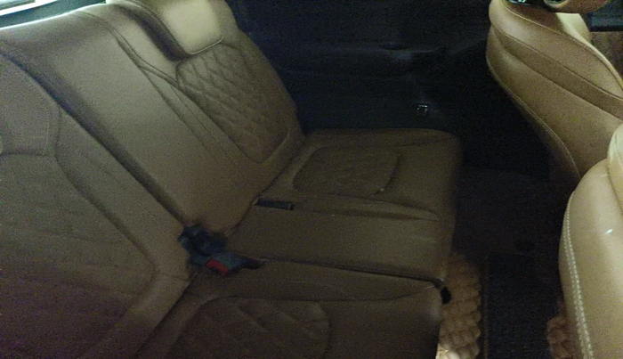 2022 MG GLOSTER SAVVY 2.0 TURBO 6 STR 2WD, Diesel, Automatic, 30,853 km, interior