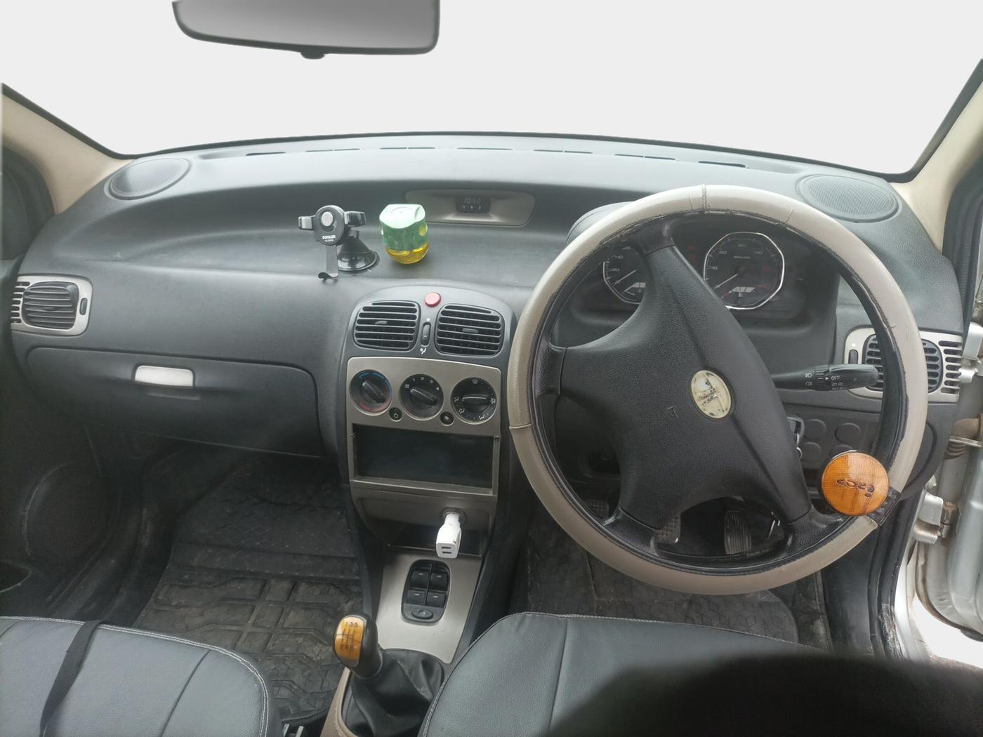 2014 Tata Indigo ECS LX CR4, Diesel, Manual, 1,39,247 km, interior