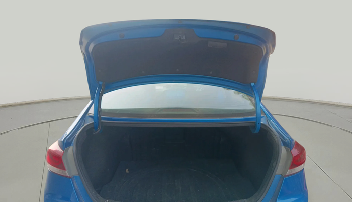 2017 Hyundai New Elantra 1.6 SX (O) AT DIESEL, Diesel, Automatic, 1,35,813 km, exterior