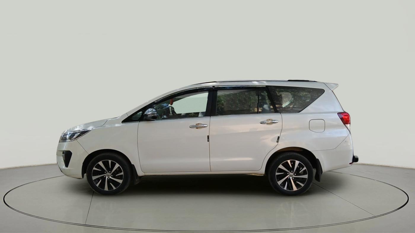 2021 Toyota Innova Crysta 2.4 ZX 7 STR, Diesel, Manual, 44,540 km, exterior