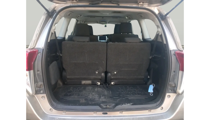 2016 Toyota Innova Crysta 2.4 VX 7 STR, Diesel, Manual, 2,32,743 km, exterior