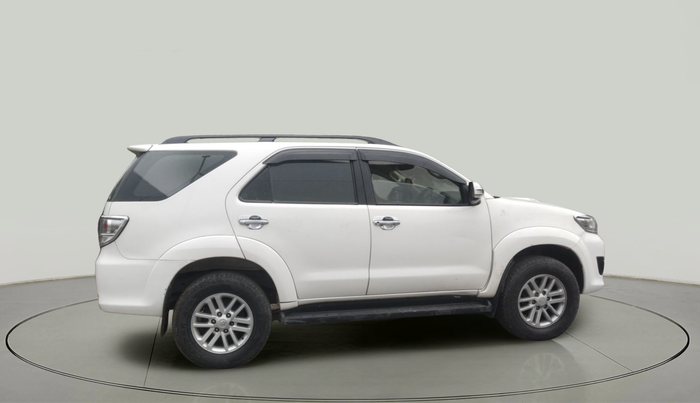 2014 Toyota Fortuner 3.0 4X2 MT, Diesel, Manual, 1,24,137 km, exterior