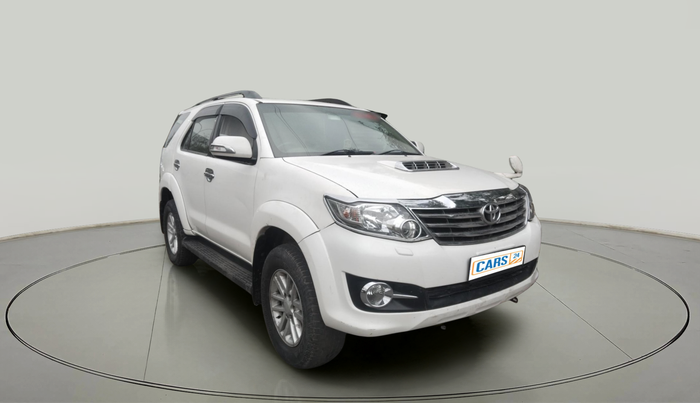 2014 Toyota Fortuner 3.0 4X2 MT, Diesel, Manual, 1,24,137 km, exterior
