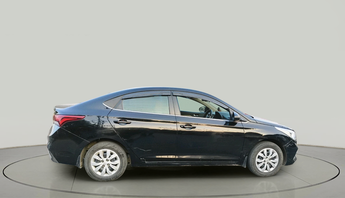 2018 Hyundai Verna 1.6 EX CRDI, Diesel, Manual, 1,56,899 km, exterior