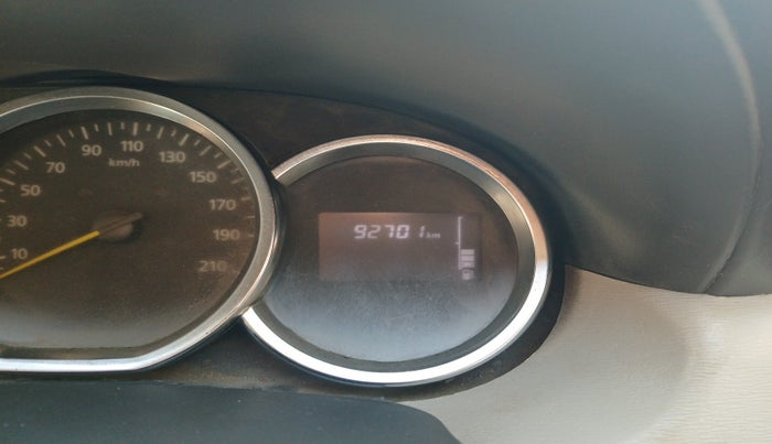 2015 Renault Duster 85 PS RXL DIESEL, Diesel, Manual, 93,500 km, interior