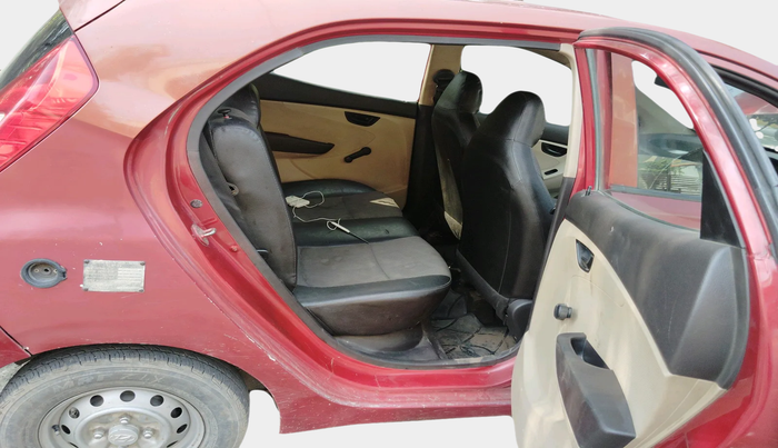 2012 Hyundai Eon ERA + LPG, Petrol, Manual, 1,00,212 km, interior