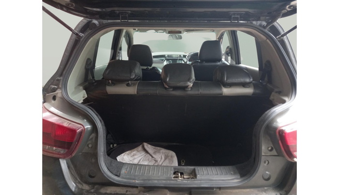 2016 Mahindra Kuv100 K6 5 STR, Petrol, Manual, 43,367 km, exterior