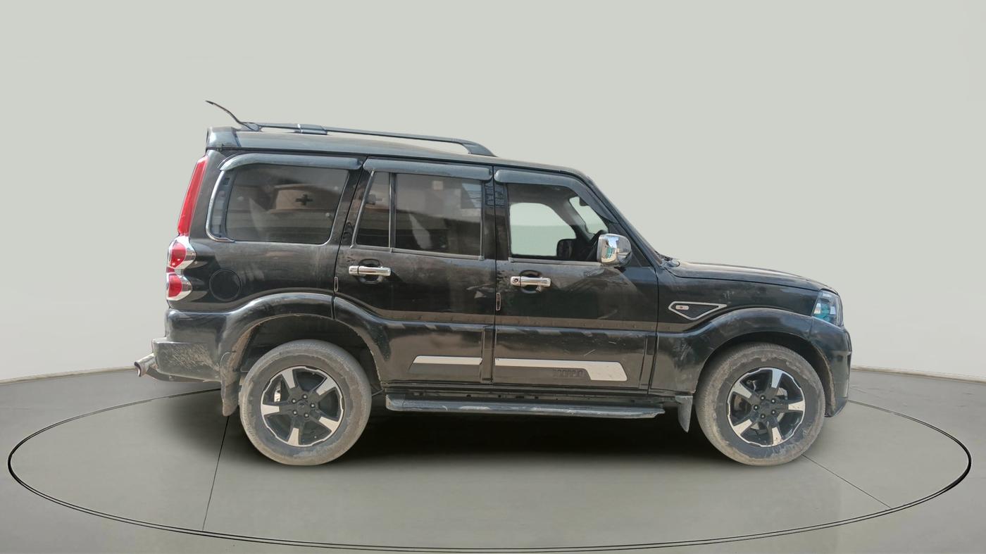 2023 Mahindra SCORPIO CLASSIC S 7STR, Diesel, Manual, 36,107 km, exterior