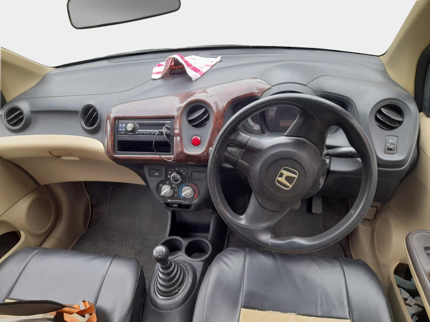 2013 Honda Brio E MT, Petrol, Manual, 29,721 km, interior