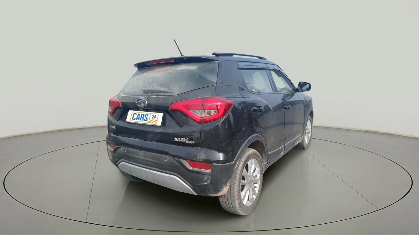 2021 Mahindra XUV300 W8 1.5 DIESEL, Diesel, Manual, 87,648 km, exterior